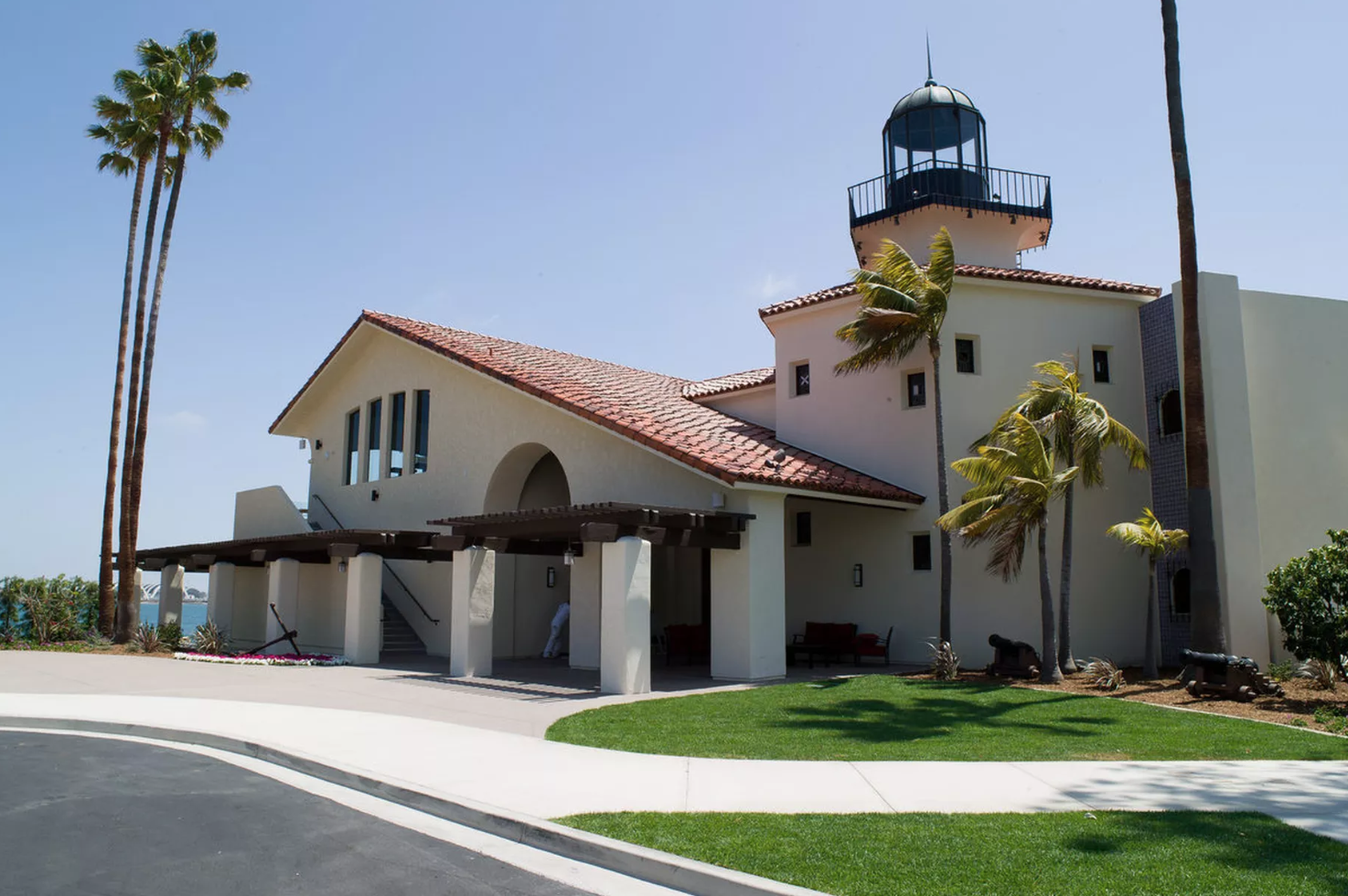Grand ReOpening Spotlight On Tom Ham’s Lighthouse